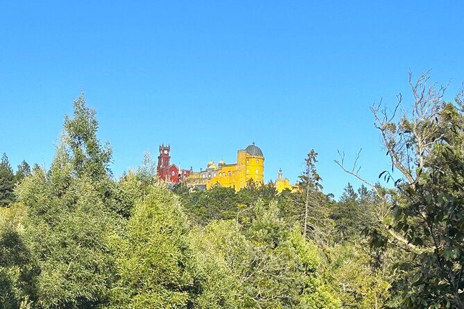 1 Hour Sightseeing Tour in Sintra with Tuktuk - Castelo dos Mouros: Moorish Walls and Mountain Views
