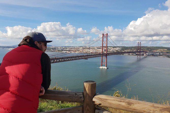Arrábida, Palmela & Sesimbra–Wine, Tiles & Cristo Rei Experience - Why this Arrábida–Palmela day feels like a real break