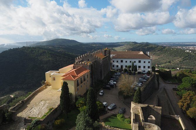 Arrábida, Palmela & Sesimbra–Wine, Tiles & Cristo Rei Experience - Azeitão tile factory: craft you can see with your own eyes