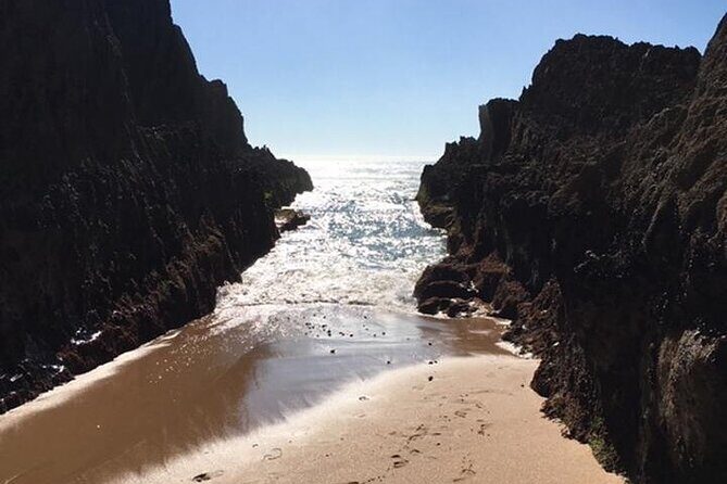 Beaches and Monuments ECAR GPS/Audioguide EN ES FR IT DE DU - Azenhas do Mar: Natural Pools Carved Into Rock