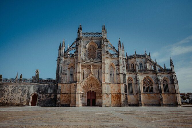 Best Fátima, Óbidos, Nazaré & Batalha Tour From Lisbon - What can vary most: the guide style and how much walking narration you get
