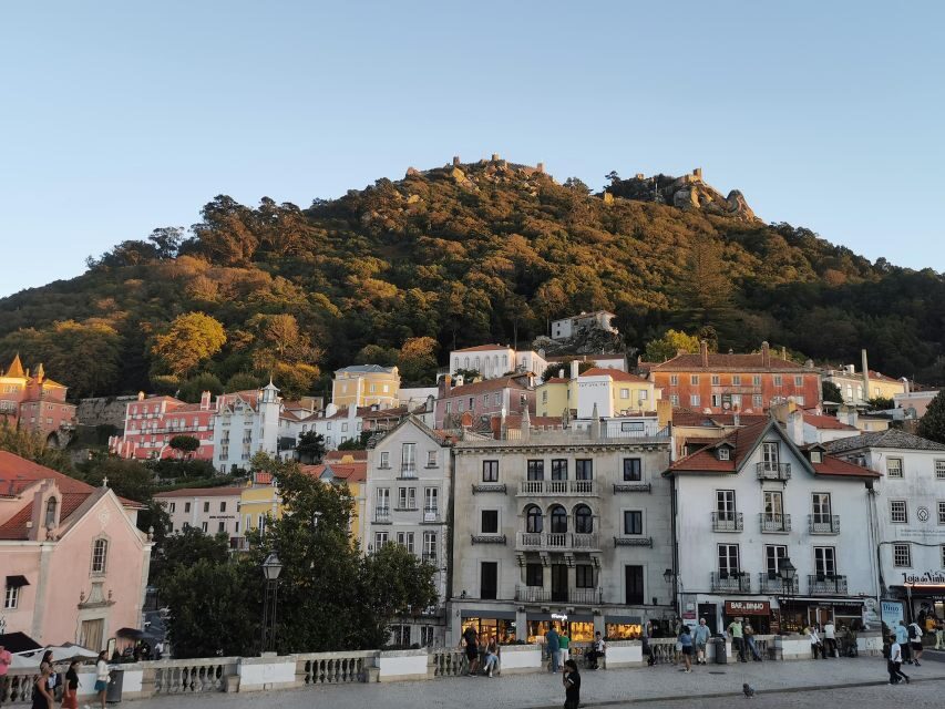 Discover Sintra and Cascais in a Portuguese 4WD - Meeting point and timing: an 8-hour route that starts before Sintra