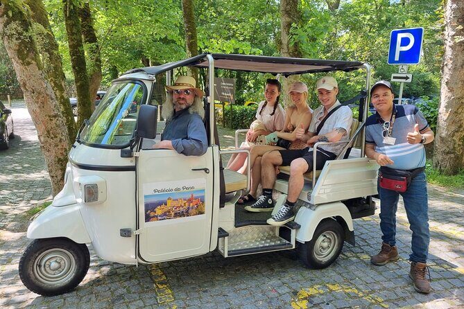 Discover Sintra of Tuk Tuk: Palaces, Legends and Landscapes - Stop 5: Castelo dos Mouros for castle views without the long slog