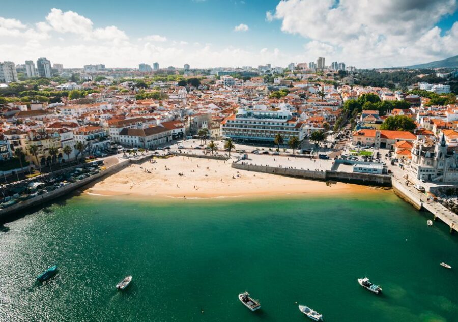 Exclusive tour by car - Sintra city and Cascais city - Cascais on foot: streets, shops, and that easy seaside access