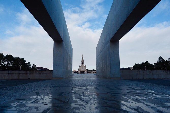 Fátima & Shepherd’s Village – Faith, History & Emotion - How the timing works (and where lunch fits in)