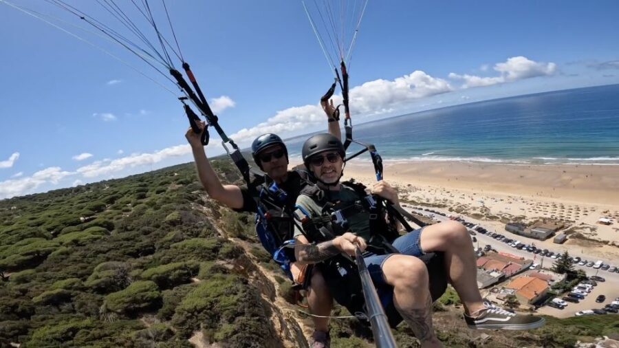 From Lisbon: Paragliding Tandem Flight - From run to glide: how your 30 minutes typically feels