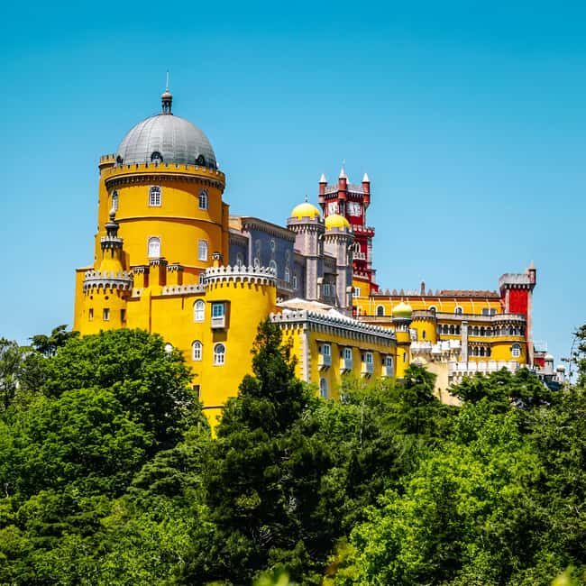 From Lisbon: Sintra, Cabo da Roca, & Cascais. Full-Day Trip - Cascais and Boca do Inferno: natural sea drama with a built-in viewpoint