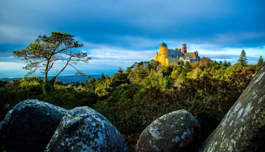 From Sintra: Pena Palace Guided Tour - Pérola meetup and the 4x4 van ride to Pena