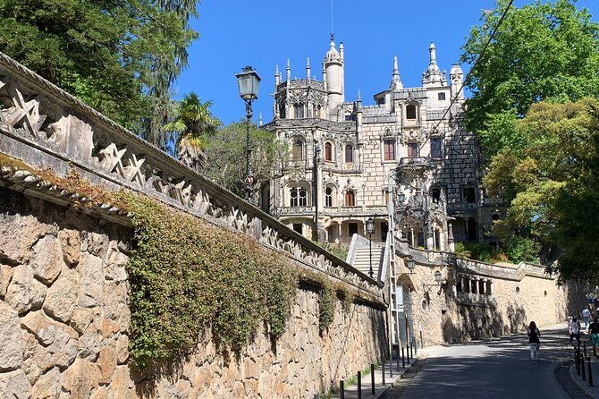 Half day to Sintra with a Palace of your choice in Private Tour - Stop 1: Your palace visit (about 2 hours) without the scramble