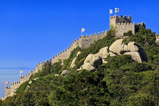 Half day to Sintra with a Palace of your choice in Private Tour - Timing: what fits in four hours and what doesn’t
