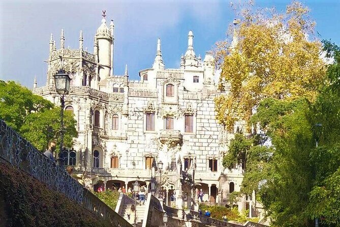 Historic center of Sintra on foot - Cascata de Pisoes: bring your photo eye, not your waterfall expectations