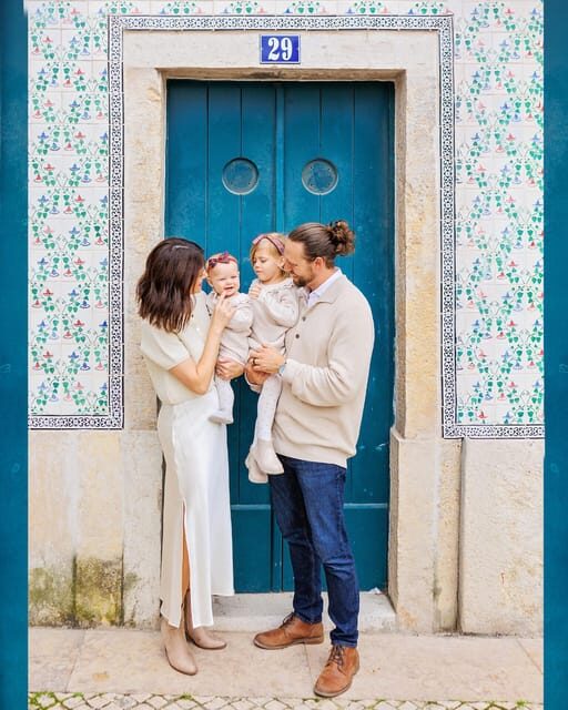 Lisbon: Capture its Charm with a Laidback Photoshoot - A private 1-hour photoshoot along the Tagus