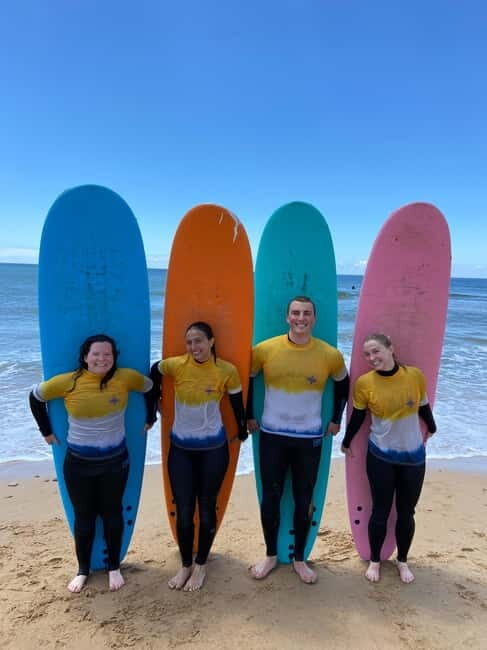 Lisbon-Cascais: Surf Local Experience - Gear Included: Board, Wetsuit, Leash, Sunscreen