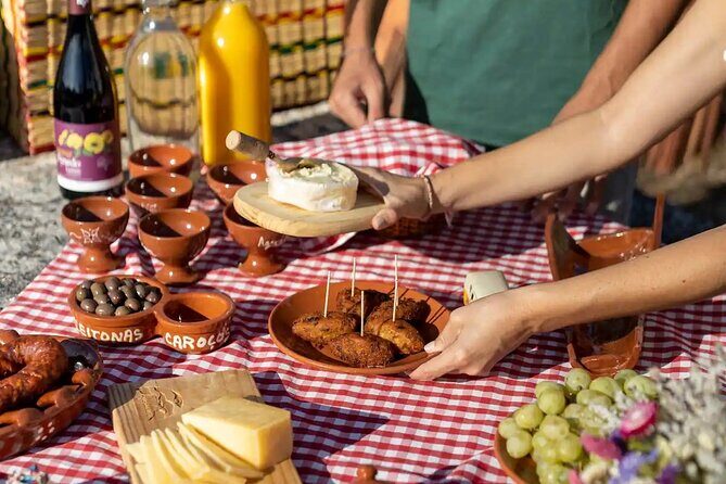 Lisbon Countryside Food Tour on a Vintage Car - Ericeira walk: cobblestones, narrow streets, Atlantic air