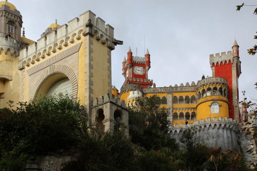 Lisbon: Sintra, Cascais, & Estoril Guided Day Tour - Why This Lisbon-to-Sintra-and-the-Coast Route Makes Sense