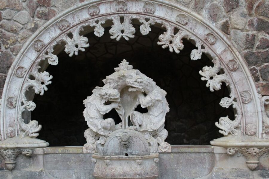 Lisbon: Sintra, Cascais, & Estoril Guided Day Tour - Guide Quality, Small Group Size, and How the Day Stays on Track