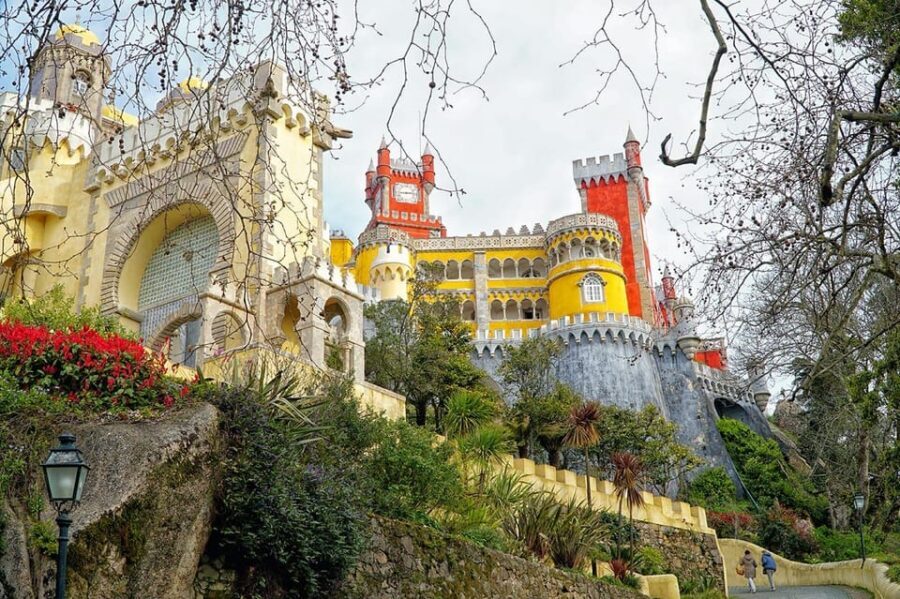 Lisbon: Sintra, Pena Palace, Quinta Regaleira, Cabo da Roca - Pena Palace gardens: where the photos slow down