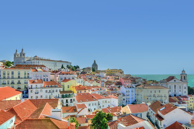 Lisbon’s Wonders – The capital Private Tour - Praça do Comércio (Terreiro do Paço) and Baixa Pombalina: your comfort-break into old Lisbon