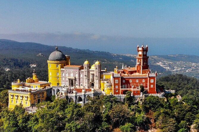 Pena Palace & Sintra Full Day -Private Tour in Classic Car - Traveling in a 1977 Mercedes W123: more than just a ride