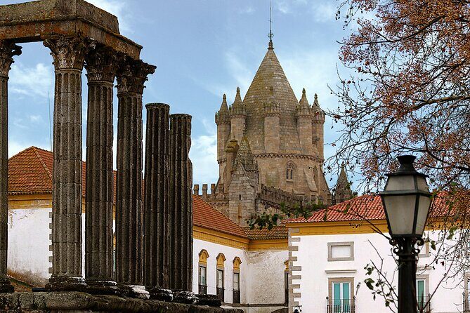 Private Évora Tour - Megaliths, Historical Center and Cork Region - Why this Évora day tour feels like the right length