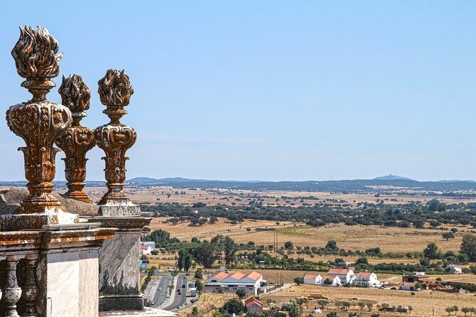 Private Évora Tour - Megaliths, Historical Center and Cork Region - Price and value: what $240.30 buys (and what it doesn’t)