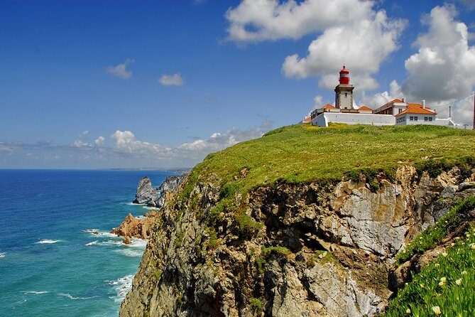 Private Tour Sintra, Cabo da Roca e Cascais - Half Day - Sintra’s historic center: a short walk that sets the mood