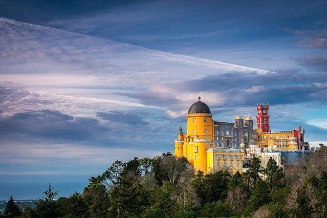 Private Tuk Tuk Tour Sintra and Cascais Full Day - Castelo dos Mouros: optional gardens and the classic Sintra-to-sea view