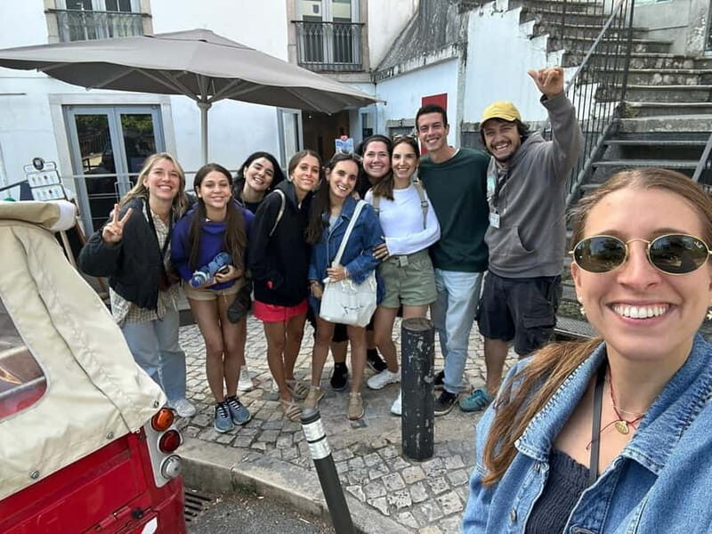 Sintra: 1-Hour Guided Tuk-Tuk Tour - Guide Quality and Languages: Getting Stories You Can Actually Use