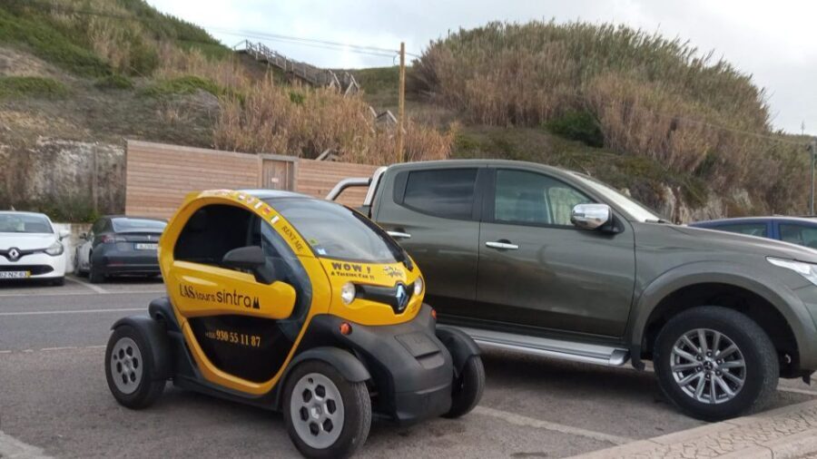 Sintra: 4 MAJOR Monuments Tour E-Car com GPS Audio Guide - Downhill into São Pedro for a real Portuguese meal