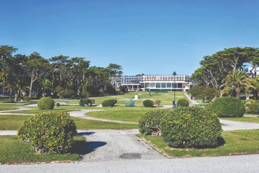Sintra and Cascais: Full Day Tour - Colares pass-by: small context between the big hits