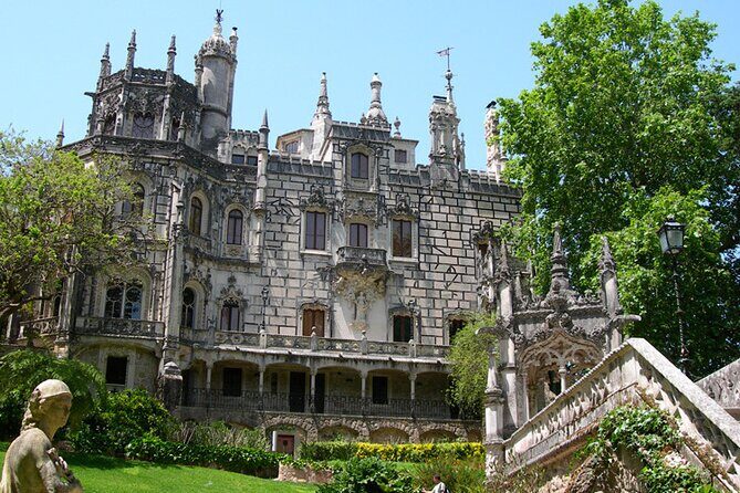 Sintra and Cascais Private Tour with Transportation - Getting picked up and staying comfortable all day