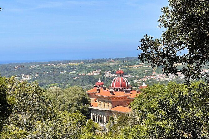 Sintra & Cascais: Private Full-Day Adventure in a Classic 4x4 - Colares lunch and the coast route that feels like a film set
