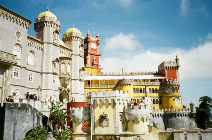 Sintra: Full Day guided tours by Van with Local guide - Why this Sintra-Cascais-Cabo day works in a private van