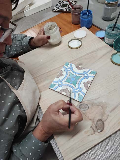Sintra: Hispanic Moorish Tile Workshop - Getting your fired tile: pickup in 2–3 days or courier help