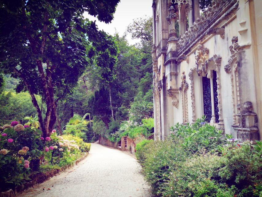 Sintra: Immersive Guided Walking Tour w/ Quinta da Regaleira - Quinta da Regaleira: inverted tower, grottos, and occult legends