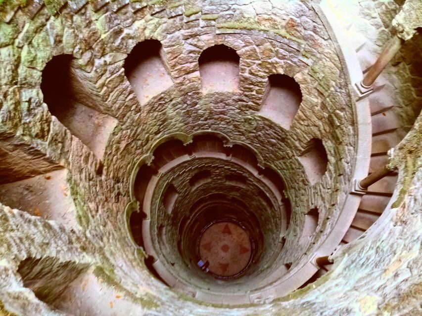 Sintra: Immersive Guided Walking Tour w/ Quinta da Regaleira - From Avenida Doutor Miguel Bombarda to Sintra’s historic center views
