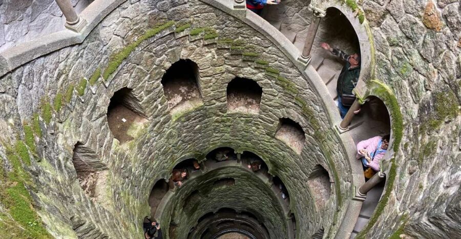 Sintra/Lisbon: Sintra & Quinta da Regaleira Tour with Ticket - Quinta da Regaleira’s gardens plus the Initiation Well