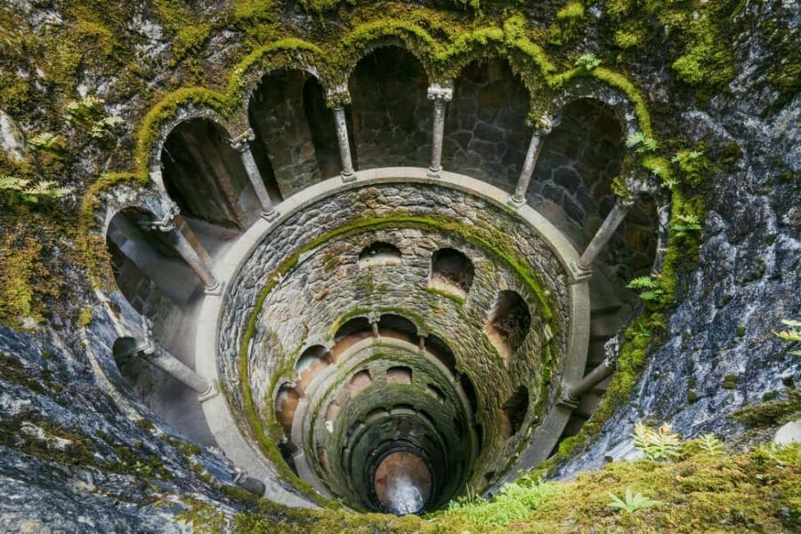 Sintra: Quinta da Regaleira E-Ticket and Audio Guide - Quinta da Regaleira: Why this place feels like a maze (in a good way)