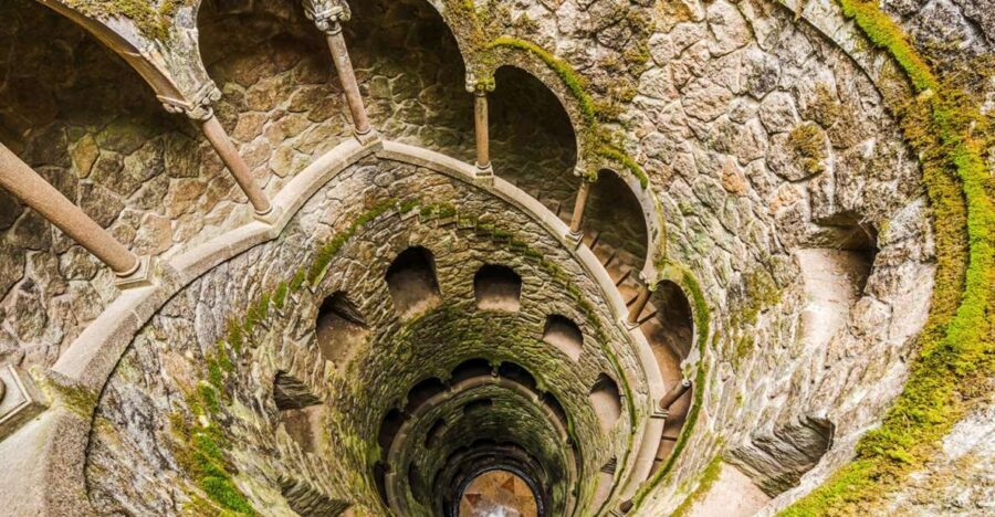 Sintra: Quinta da Regaleira Entry Tickets with Host - Before You Go In: Walk, Security, Shoes