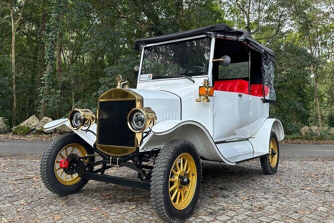 Sintra Tour by Electric Tuk Tuk - Pena Palace Viewpoints and Vale dos Lagos: The Pretty Fast Track