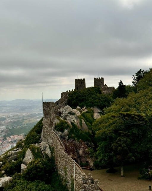 Sintra Tour With Tuktuk - Finding your driver near Millennium Bank and the croissant spot